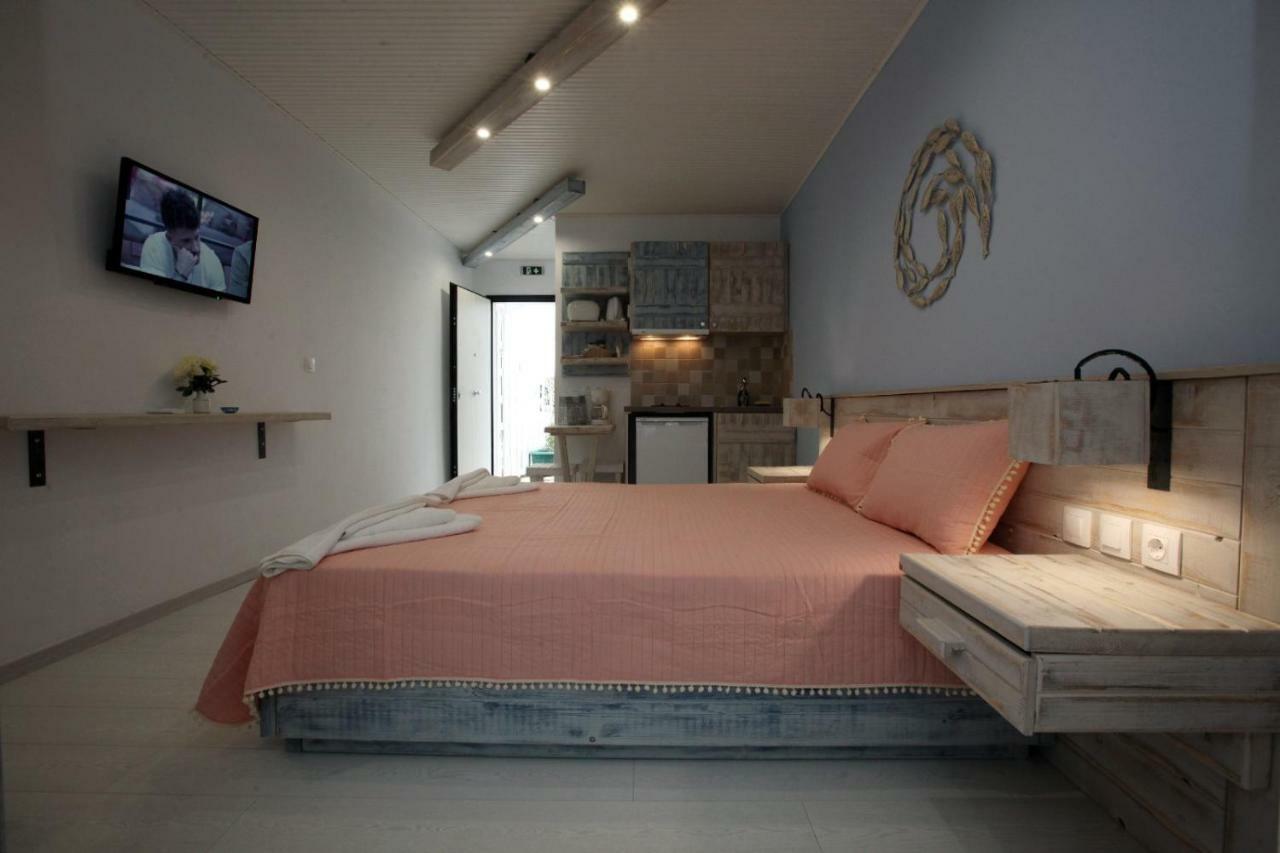 Bella Vista Aparthotel Batsi  Ngoại thất bức ảnh